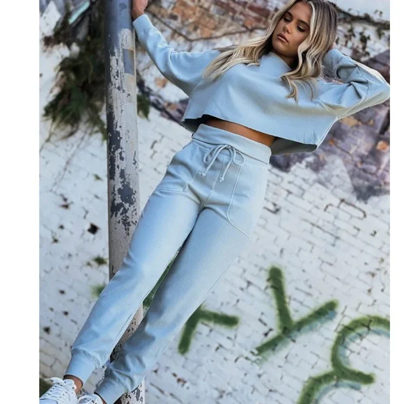 NIA Dusty Blue Cropped Raglan Top - Picture 2 of 5